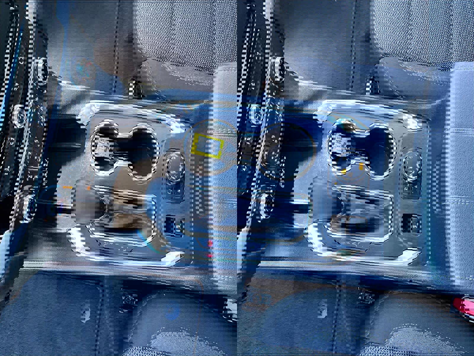 Used 2023 Chevrolet Traverse LT image 20