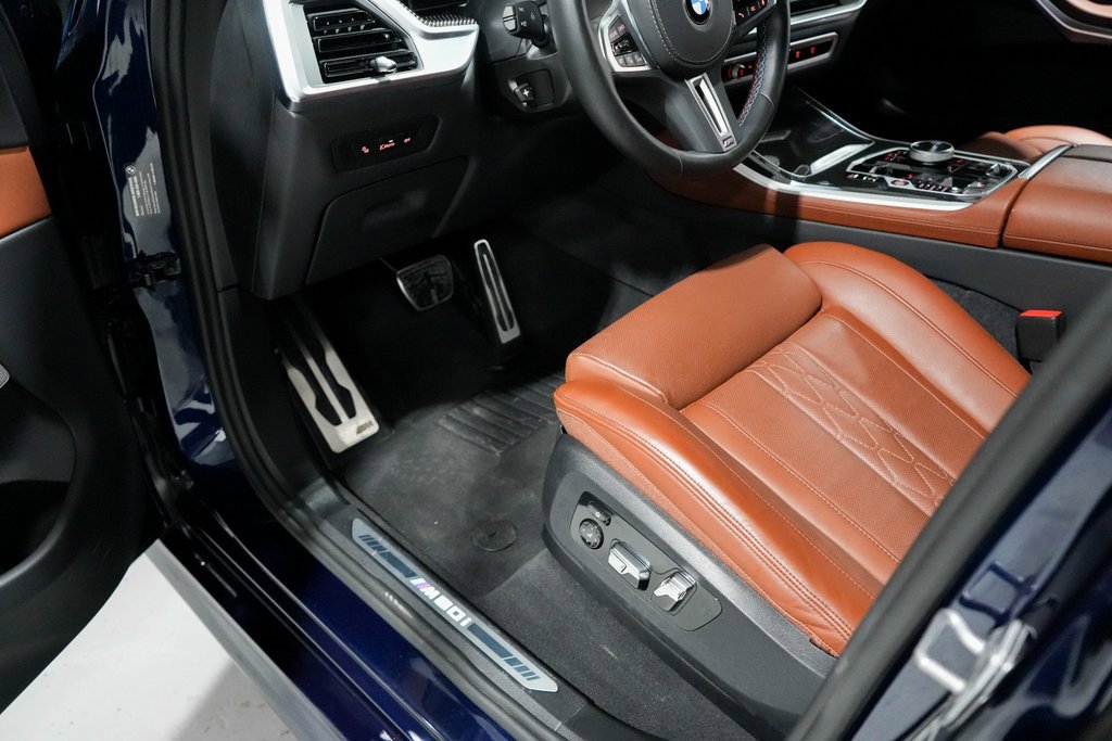 Used 2025 BMW X5 M60i image 9
