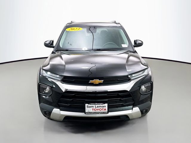 Used 2023 Chevrolet TrailBlazer LT AWD/4WD image 2