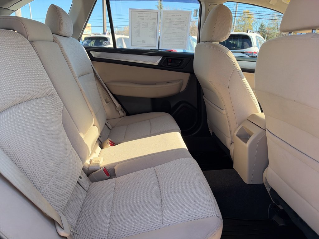 Used 2018 Subaru Outback 2.5i AWD/4WD image 34