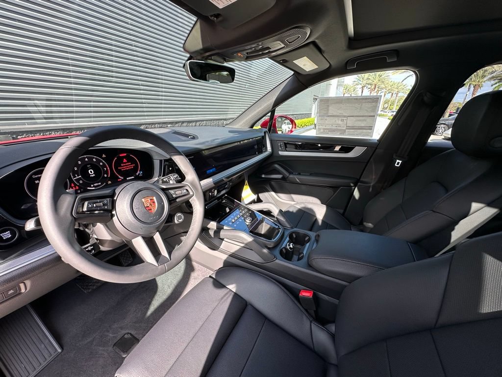 Certified 2026 Porsche Cayenne AWD/4WD image 4