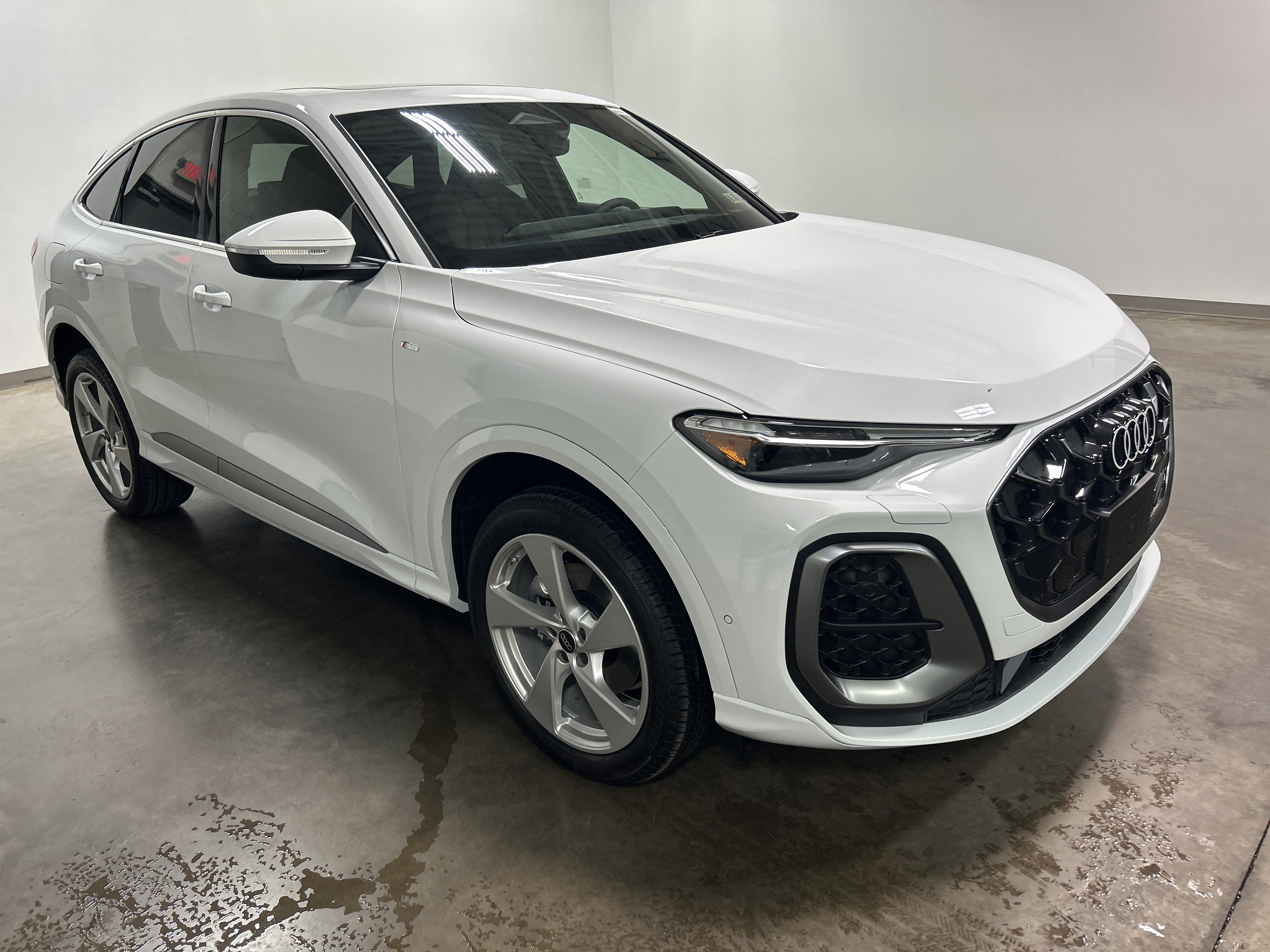 New 2025 Audi Q5 Premium Plus AWD/4WD video 2