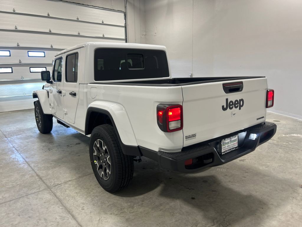 New 2026 Jeep Gladiator Sport image 8