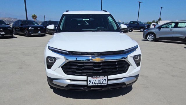 Used 2026 Chevrolet TrailBlazer LT AWD/4WD image 3