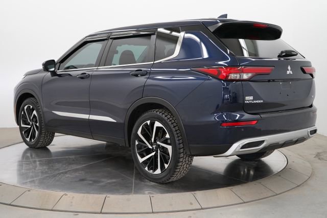 Used 2023 Mitsubishi Outlander SE image 5