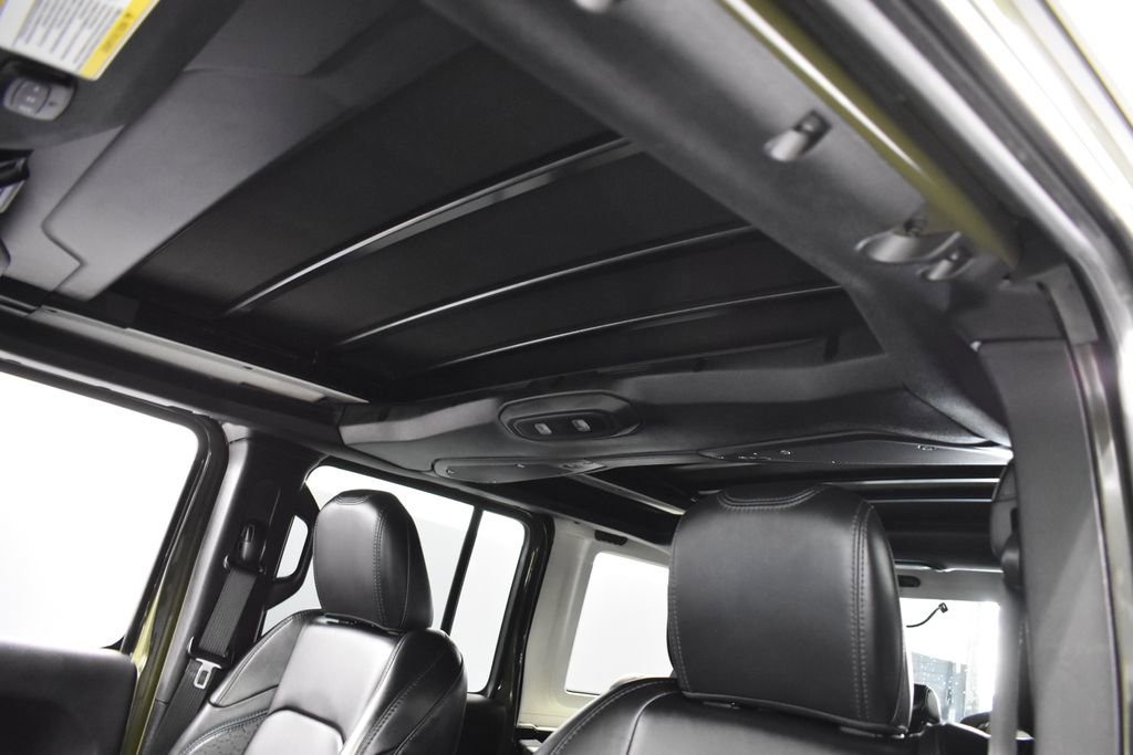 Used 2024 Jeep Wrangler High Altitude image 17