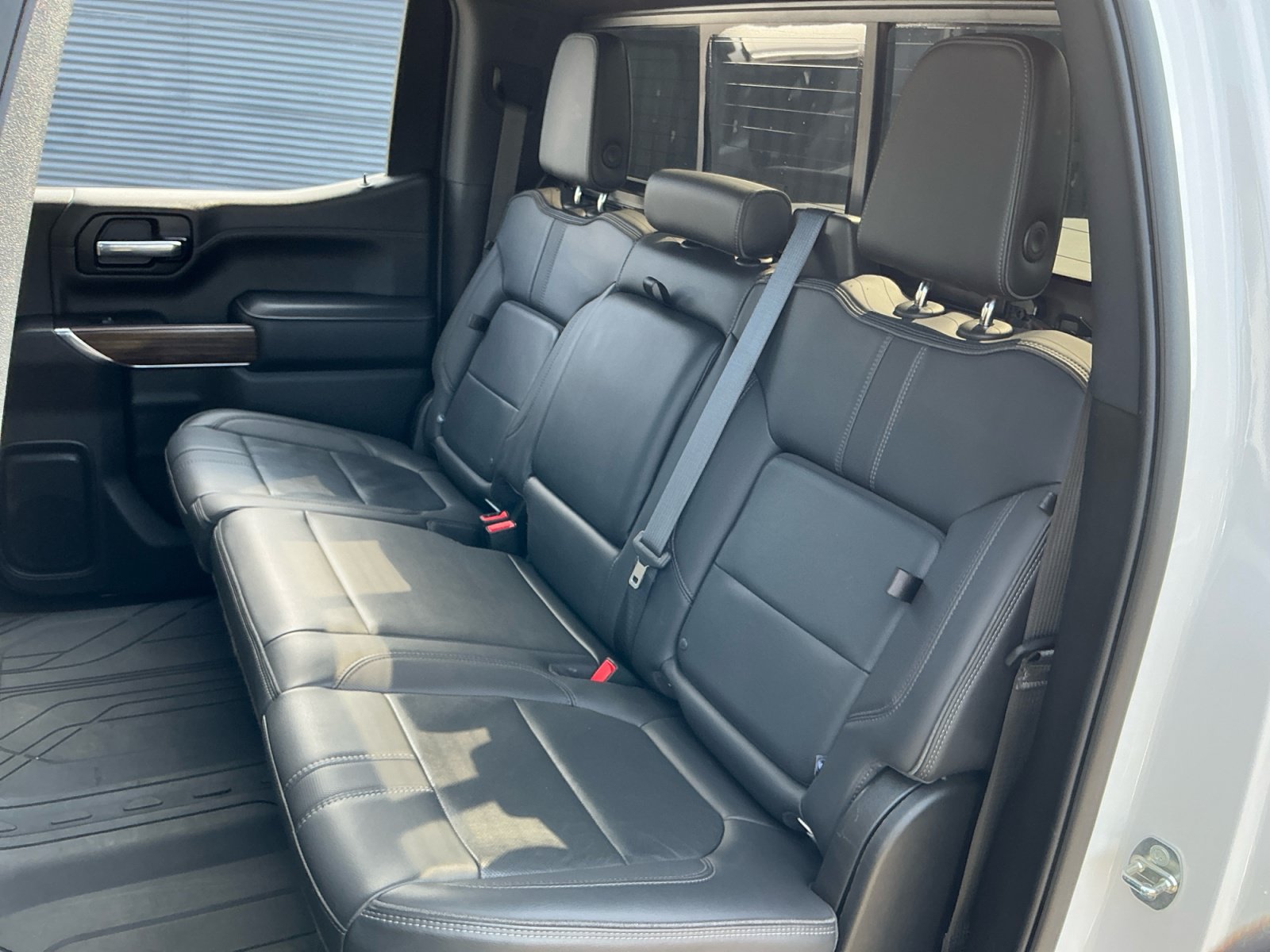 Used 2022 Chevrolet Silverado 1500 High Country AWD/4WD image 19