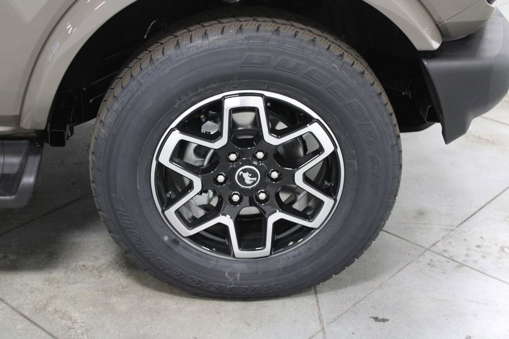 New 2025 Ford Bronco Outer Banks image 13