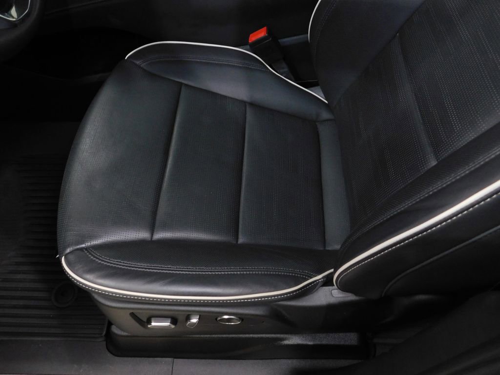 Used 2024 Cadillac Escalade ESV Sport w/ LPO, ONYX Package image 33