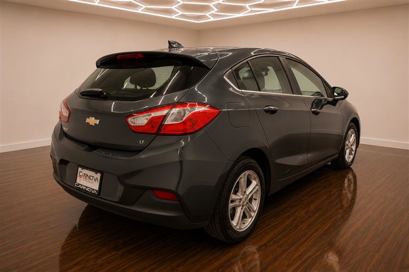 Used 2017 Chevrolet Cruze LT w/ Convenience Package FWD image 7