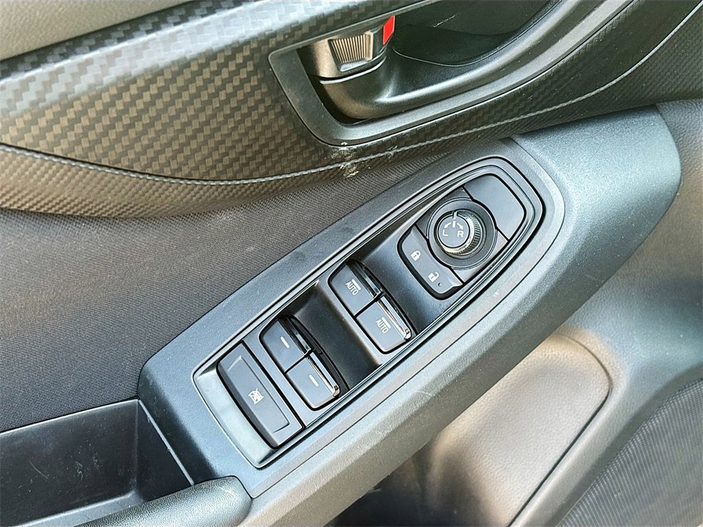 Used 2022 Subaru Crosstrek 2.0i image 18