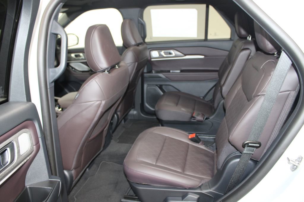 New 2026 Ford Explorer Platinum image 23