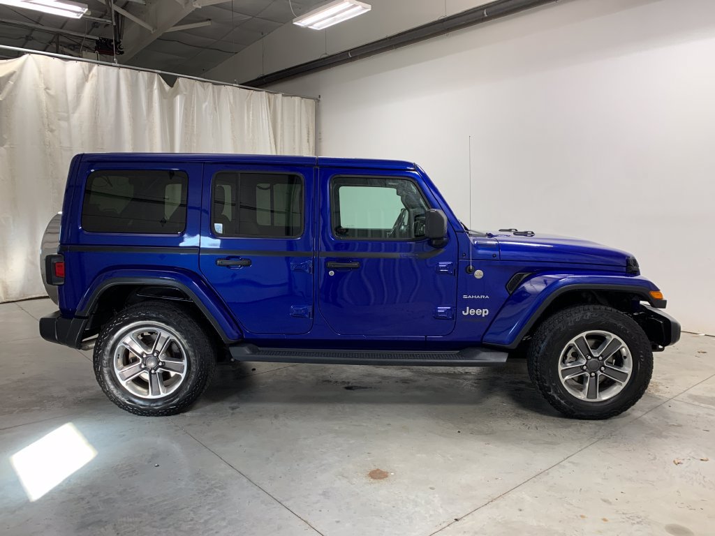 Used 2019 Jeep Wrangler Unlimited Sahara AWD/4WD image 12