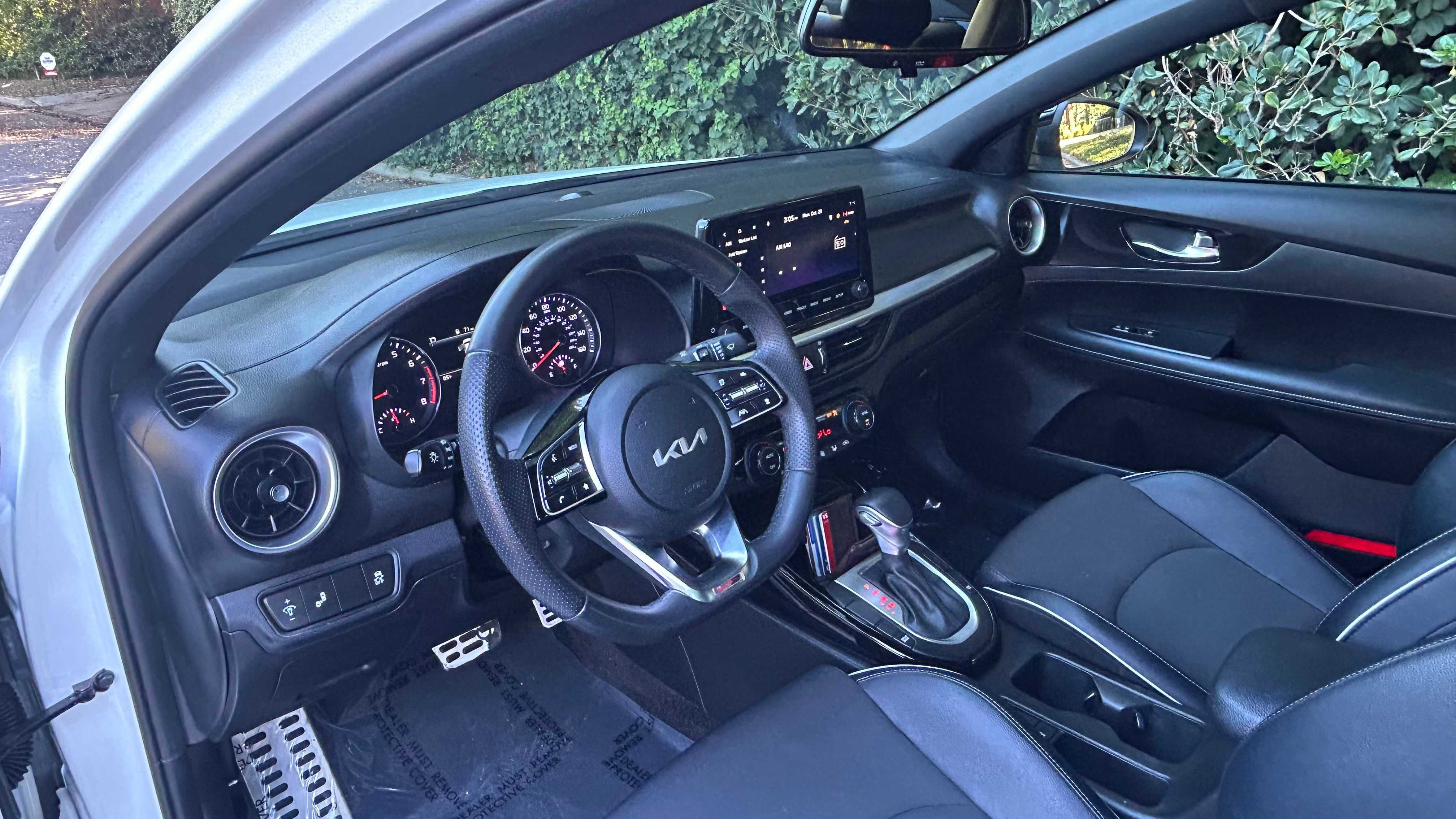 Used 2023 Kia Forte GT-Line w/ GT-Line Technology Package image 7