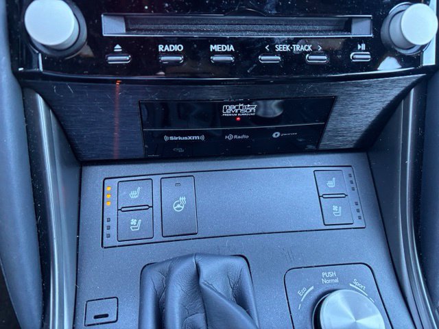 Used 2025 Lexus IS 350 F Sport RWD image 5