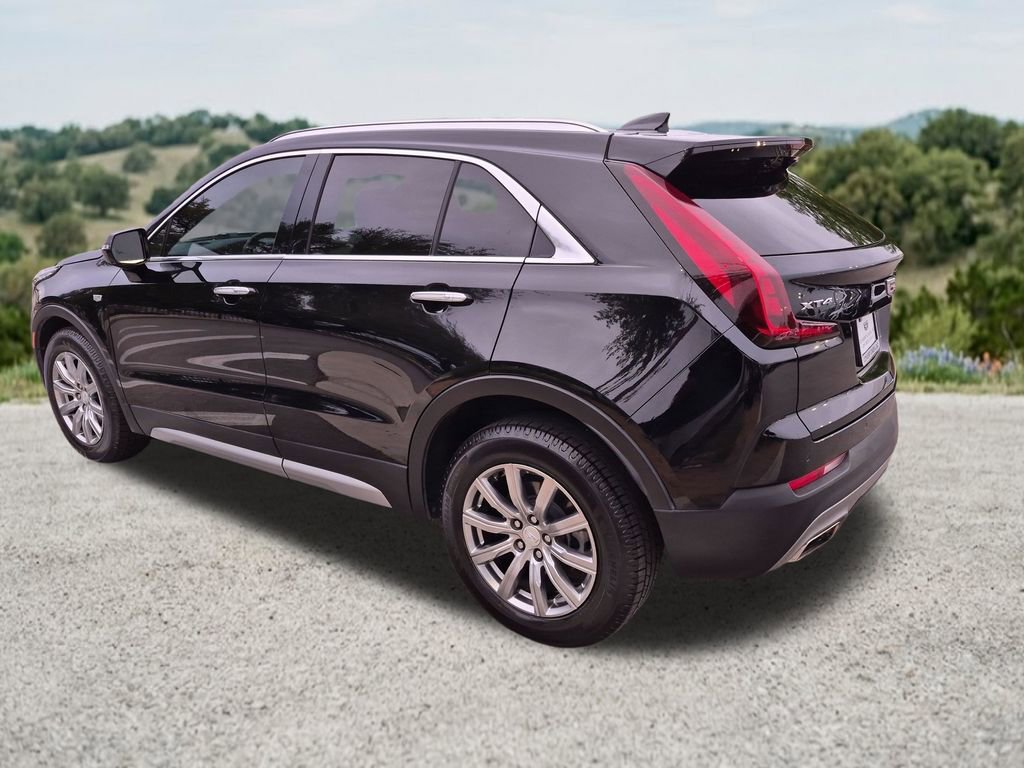 Used 2023 Cadillac XT4 Premium Luxury w/ Cold Weather Package FWD image 8