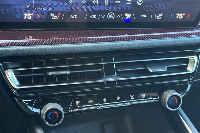 New 2026 Chevrolet Traverse Z71 w/ Driver Confidence Package image 28