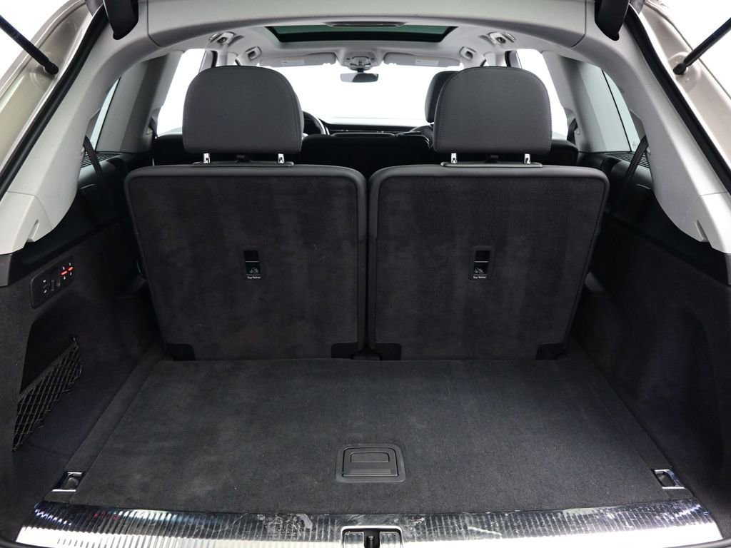 Used 2023 Audi Q7 3.0T Prestige w/ Prestige Package image 41