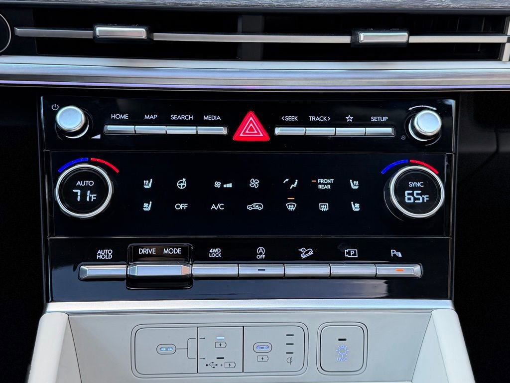 Used 2024 Hyundai Santa Fe Limited image 15