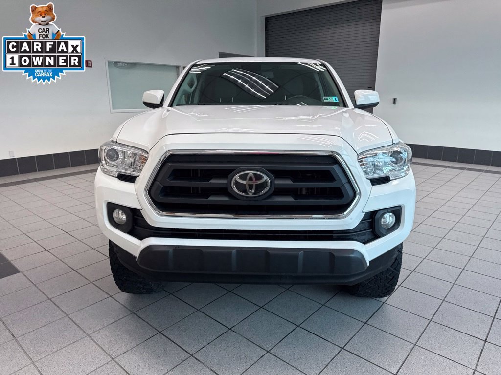 Used 2022 Toyota Tacoma SR5 AWD/4WD image 7