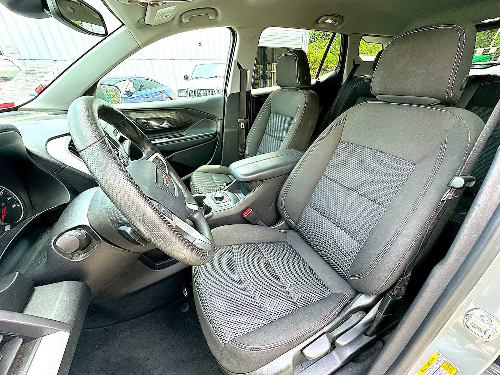 Used 2024 GMC Terrain SLE image 13