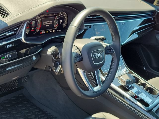 Used 2025 Audi Q8 Premium Plus AWD/4WD image 8