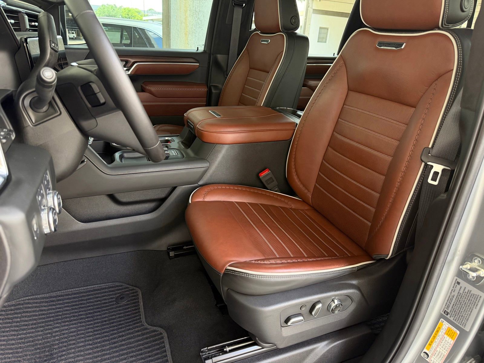 Used 2024 GMC Sierra 2500 Denali Ultimate image 12