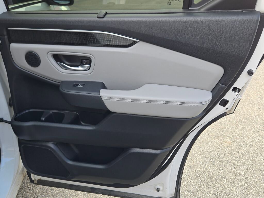 Used 2025 Honda Pilot Elite image 14