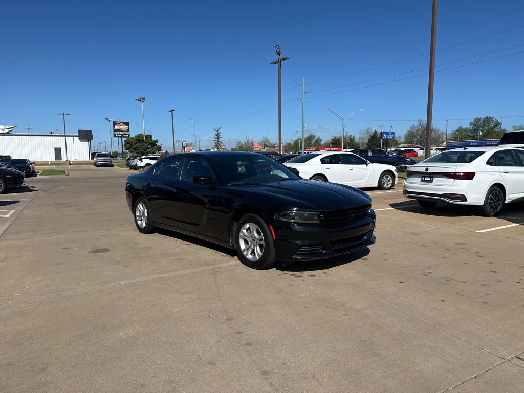 Used 2023 Dodge Charger SXT image 3