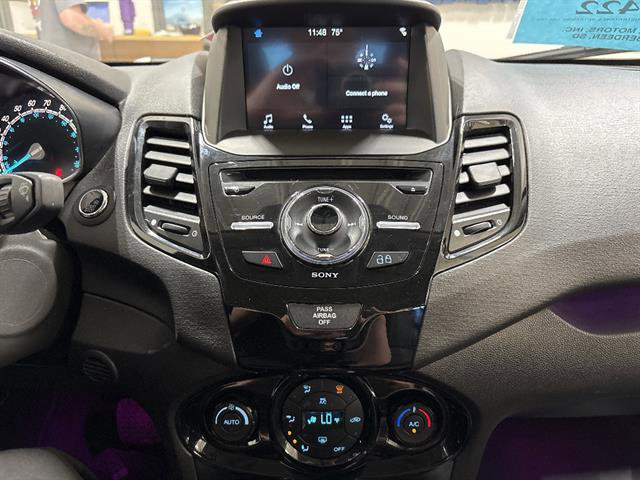 Used 2016 Ford Fiesta Titanium FWD image 10