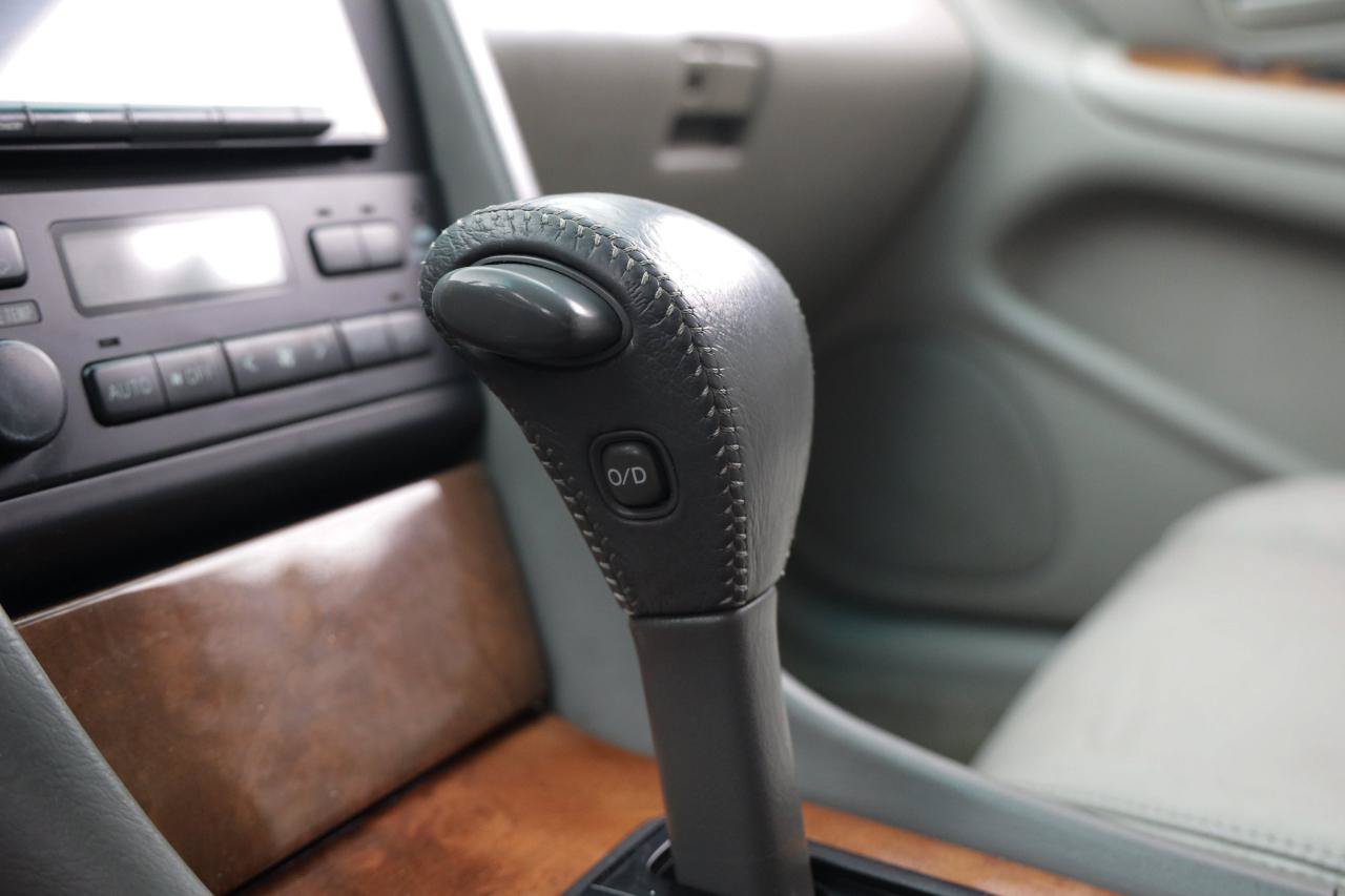 Used 1998 Lexus ES 330 w/ Leather Trim Pkg FWD image 36
