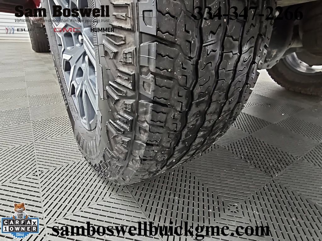 Used 2024 Chevrolet Colorado Z71 w/ Z71 Convenience Package 2 image 44