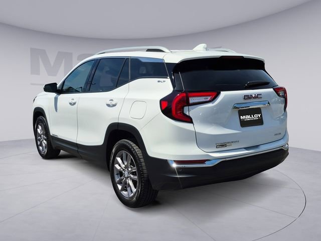 Used 2024 GMC Terrain SLT AWD/4WD image 3