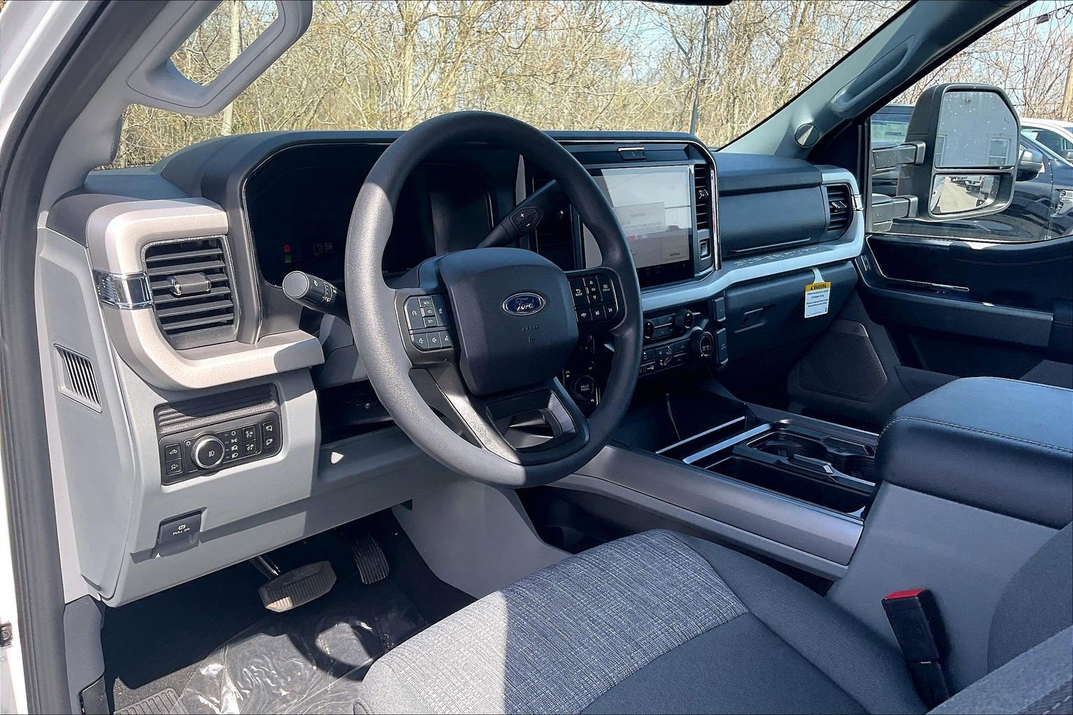 New 2026 Ford F350 XLT w/ XLT Premium Package AWD/4WD image 6