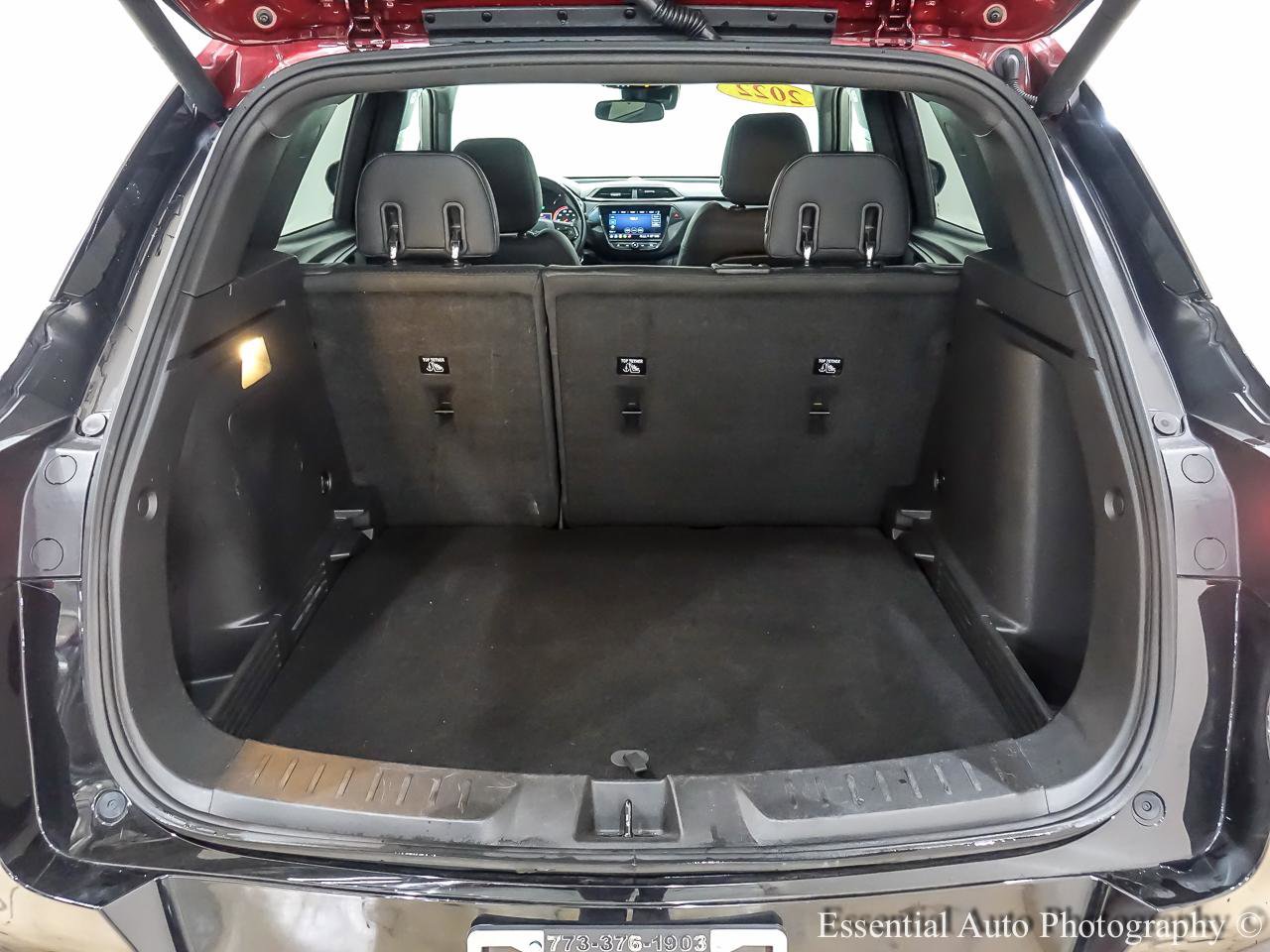 Used 2022 Chevrolet TrailBlazer RS w/ Sun and Liftgate Package image 29