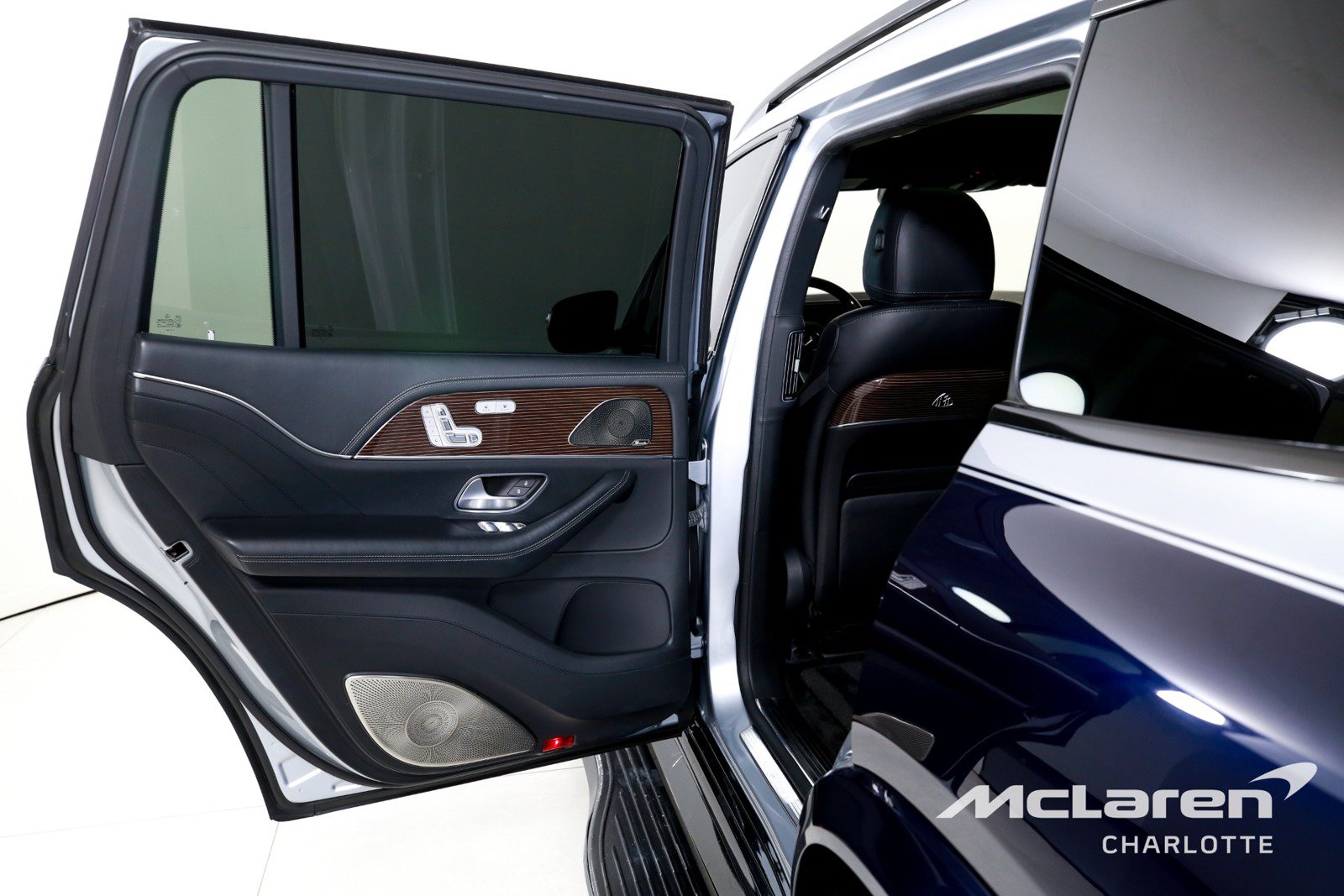 Used 2022 Mercedes-Benz Maybach GLS 600 4MATIC image 17