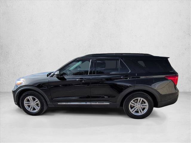 Used 2023 Ford Explorer XLT image 8