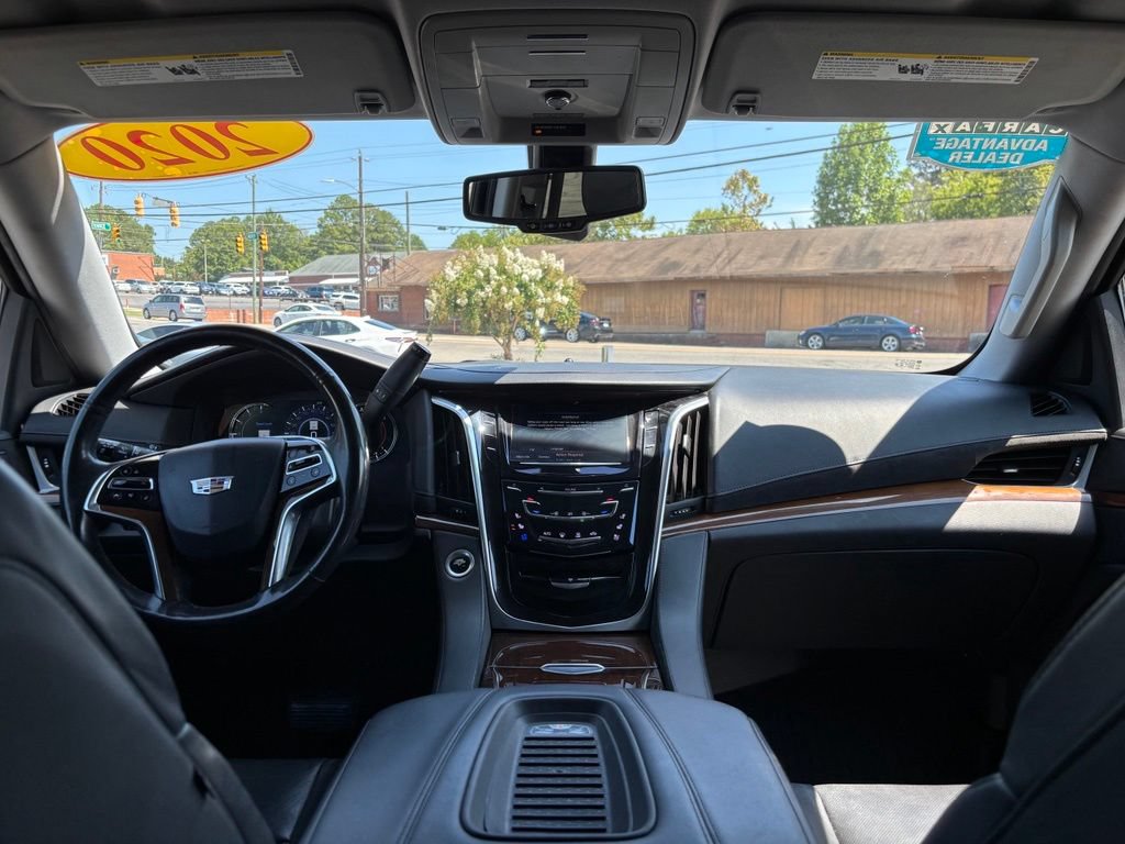 Used 2020 Cadillac Escalade 2WD image 16