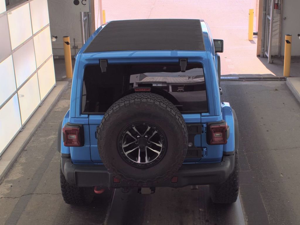 Used 2024 Jeep Wrangler Unlimited Rubicon AWD/4WD image 3
