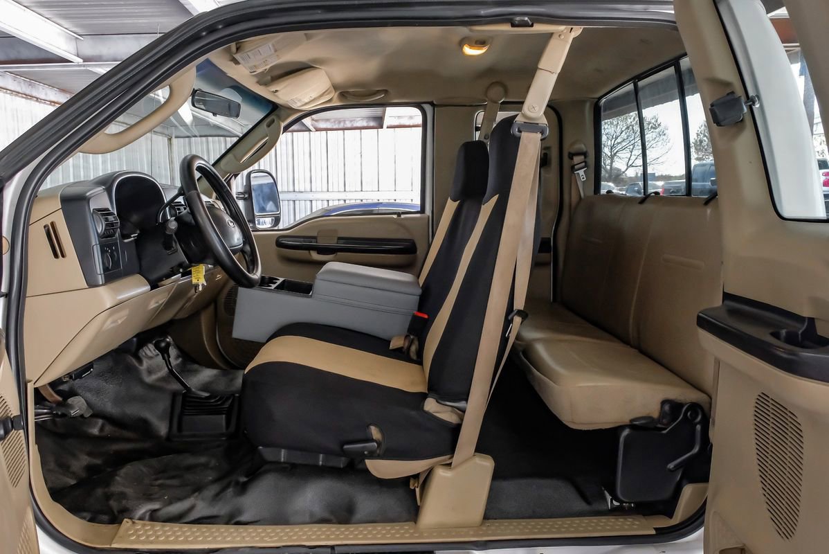 Used 2005 Ford F250 XL image 35