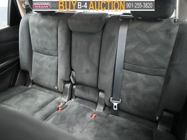 Used 2016 Nissan Rogue S w/ Appearance Package image 19