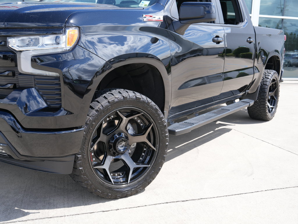 Used 2024 Chevrolet Silverado 1500 RST w/ Convenience Package II AWD/4WD image 9