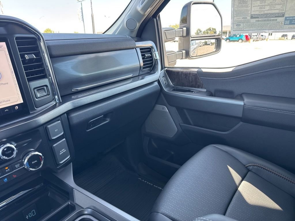 New 2026 Ford F250 Lariat image 48