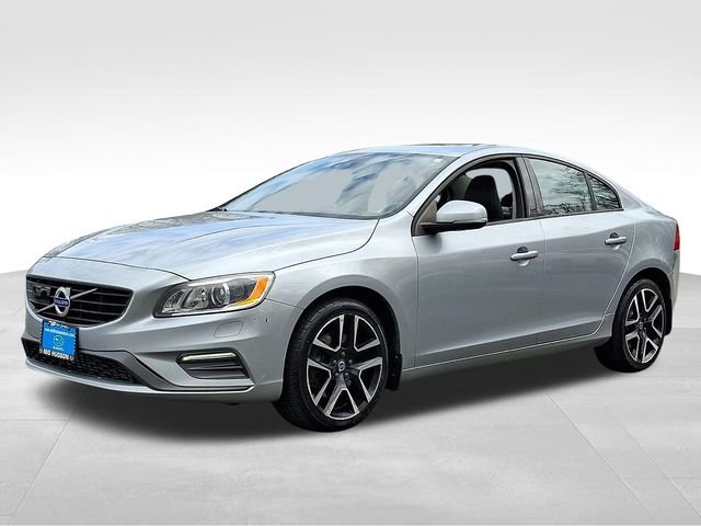 Used 2017 Volvo S60 T5 Dynamic w/ Vision Package image 3