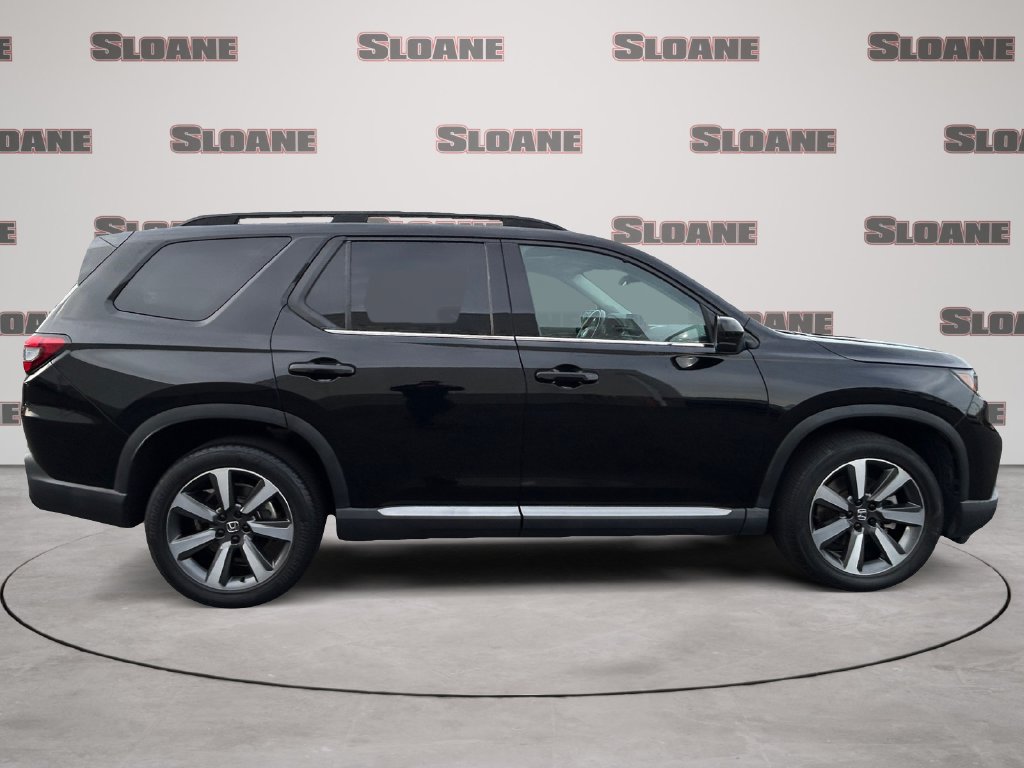 Certified 2024 Honda Pilot Touring image 6