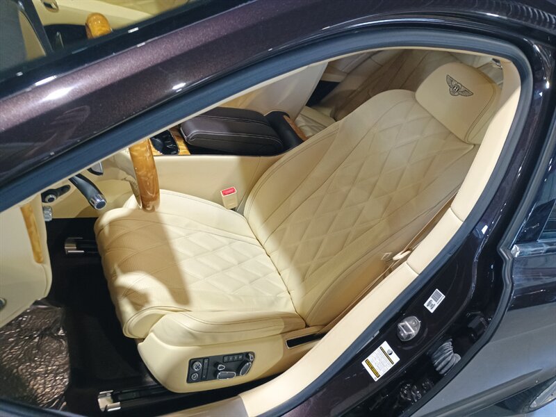 Used 2016 Bentley Flying Spur V8 AWD/4WD image 16