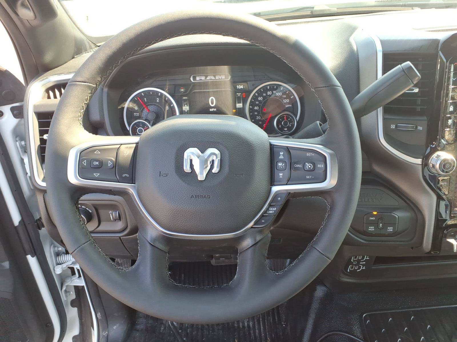 New 2026 RAM 5500 4x4 Regular Cab image 20