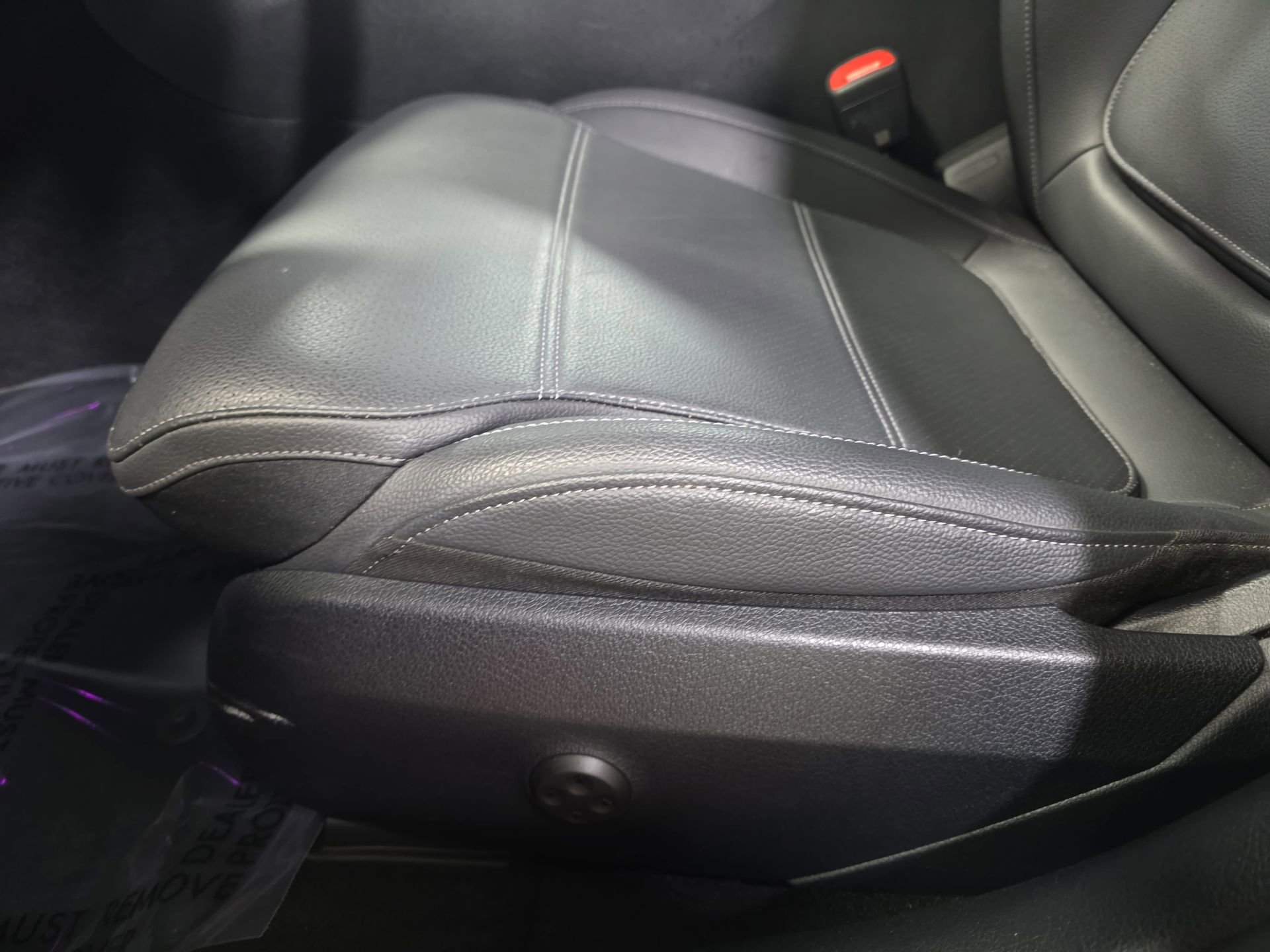 Certified 2025 Mercedes-Benz C 300 4MATIC Sedan image 28