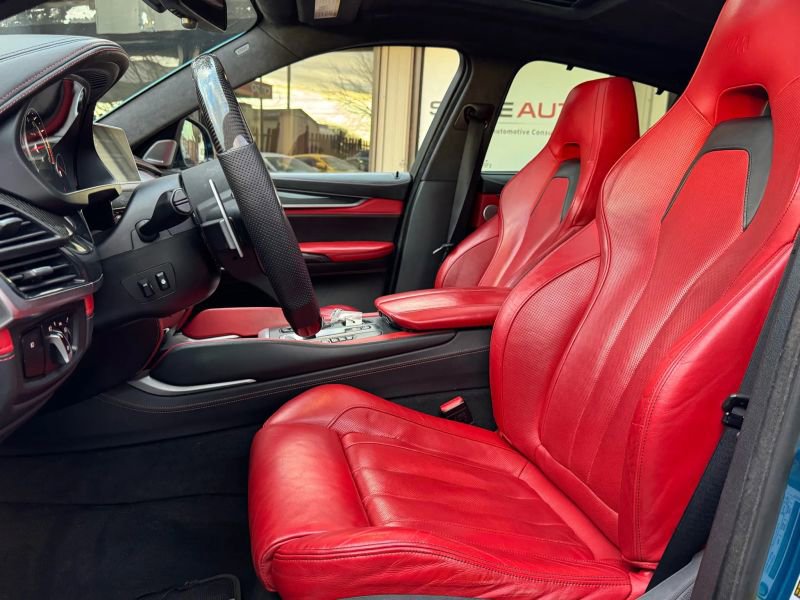 Used 2015 BMW X6 M image 12