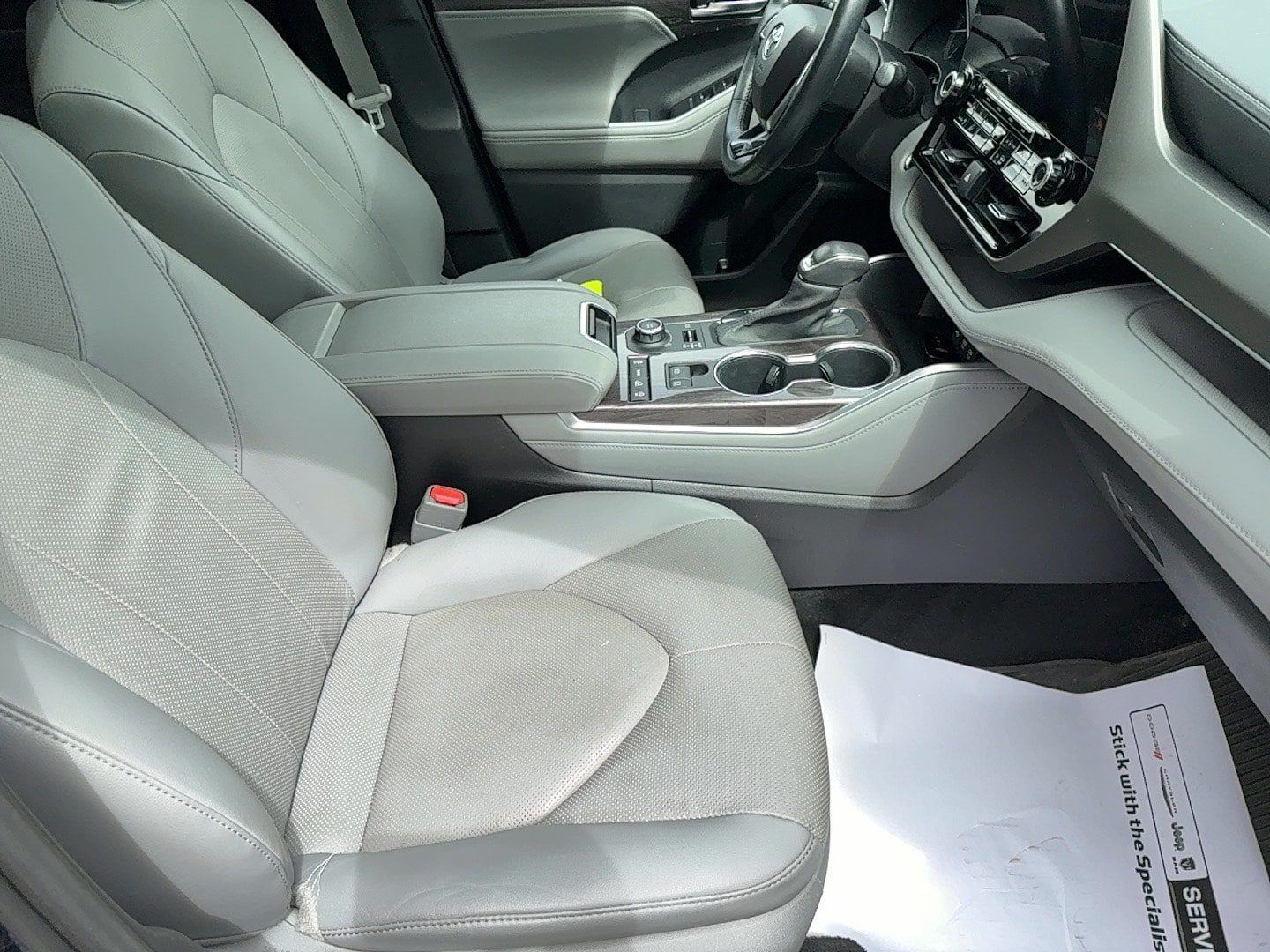 Used 2021 Toyota Highlander Limited AWD/4WD image 17